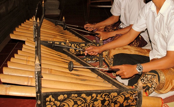 Alat Musik Bali Rindik